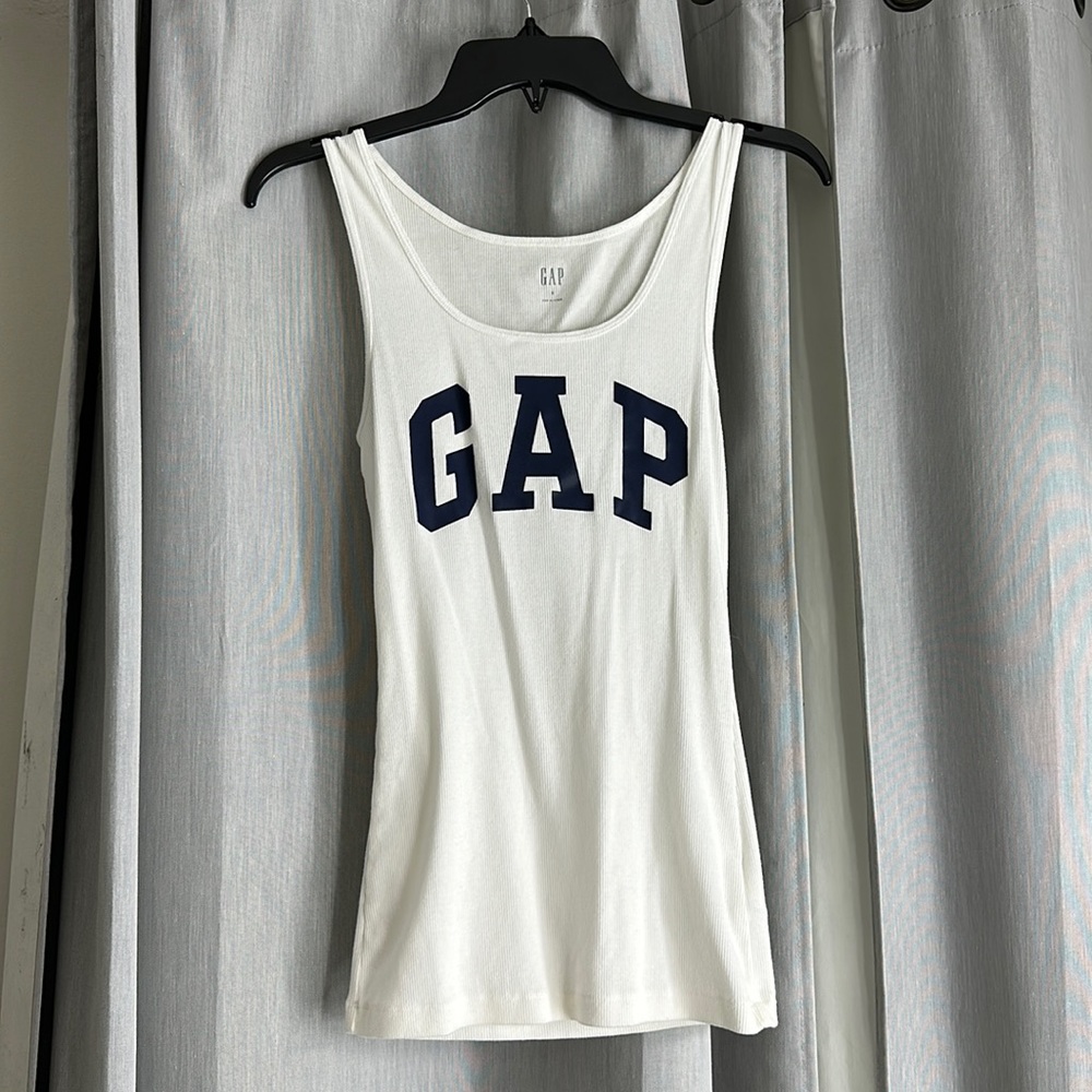 GAP tank top